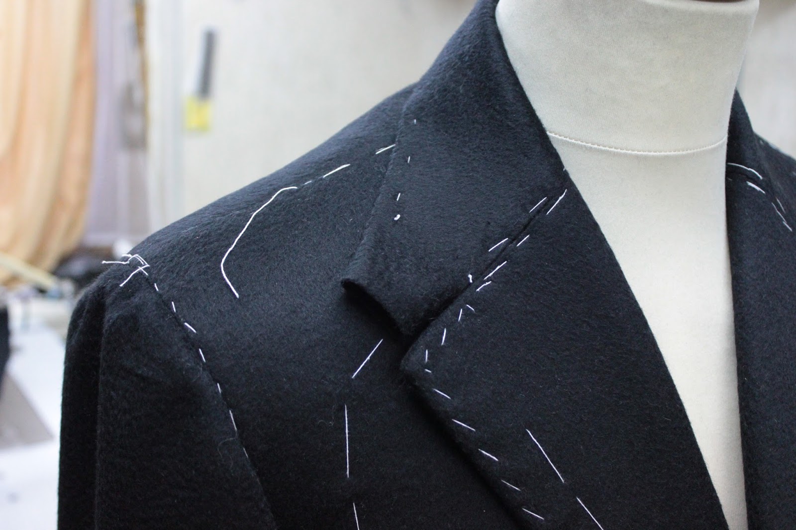 пиджак с воротником стойкой мужской. пиджак zara мужской серый. мужской пиджак синий оджи. пиджак со стойкой мужской. дублирование мужского пиджака.