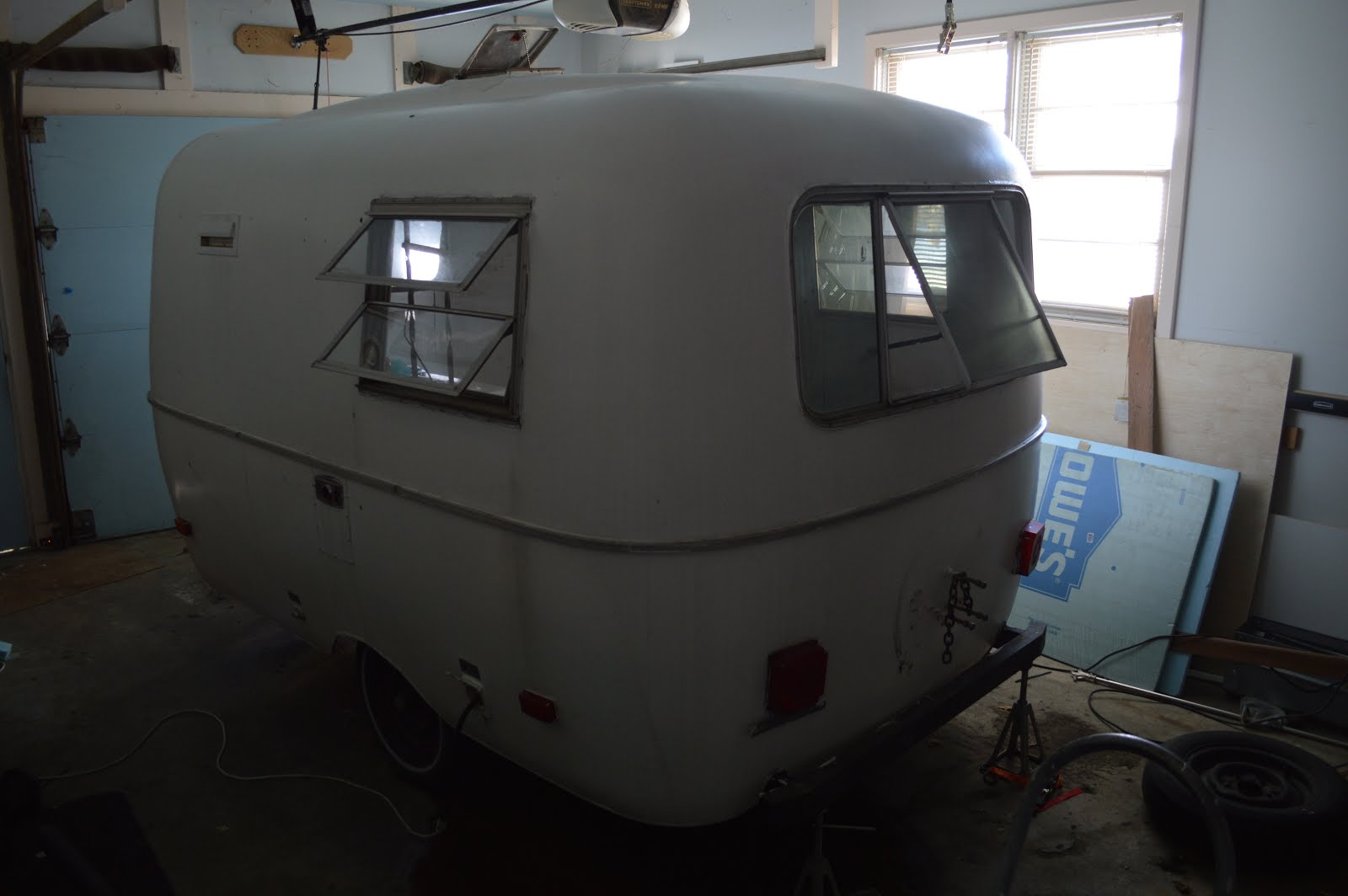 1975 Scamp Renovation Getting it home on 20 year old tires