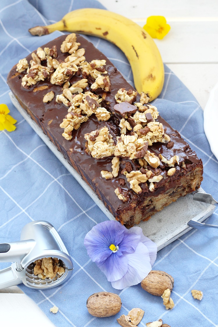 Bananenbrot mit Walnüssen, Schokolade und Müslicrunch - Biskuitwerkstatt