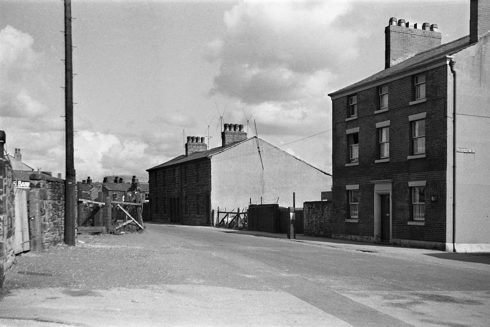 PRESTON'S INNS, TAVERNS and BEERHOUSES PRESTON & LONGRIDGE RAILWAY