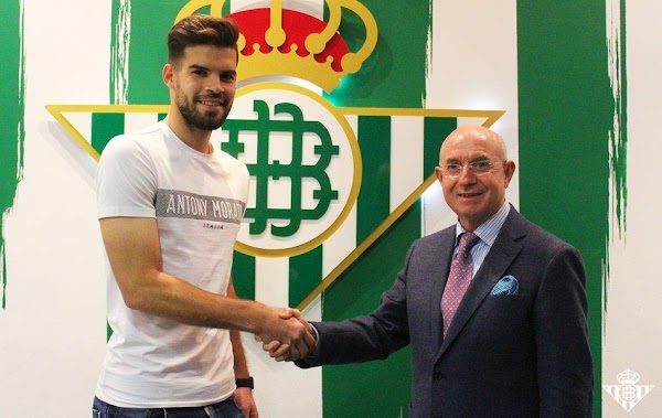 Oficial: Betis Deportivo, firma cedido Carlos Blanco
