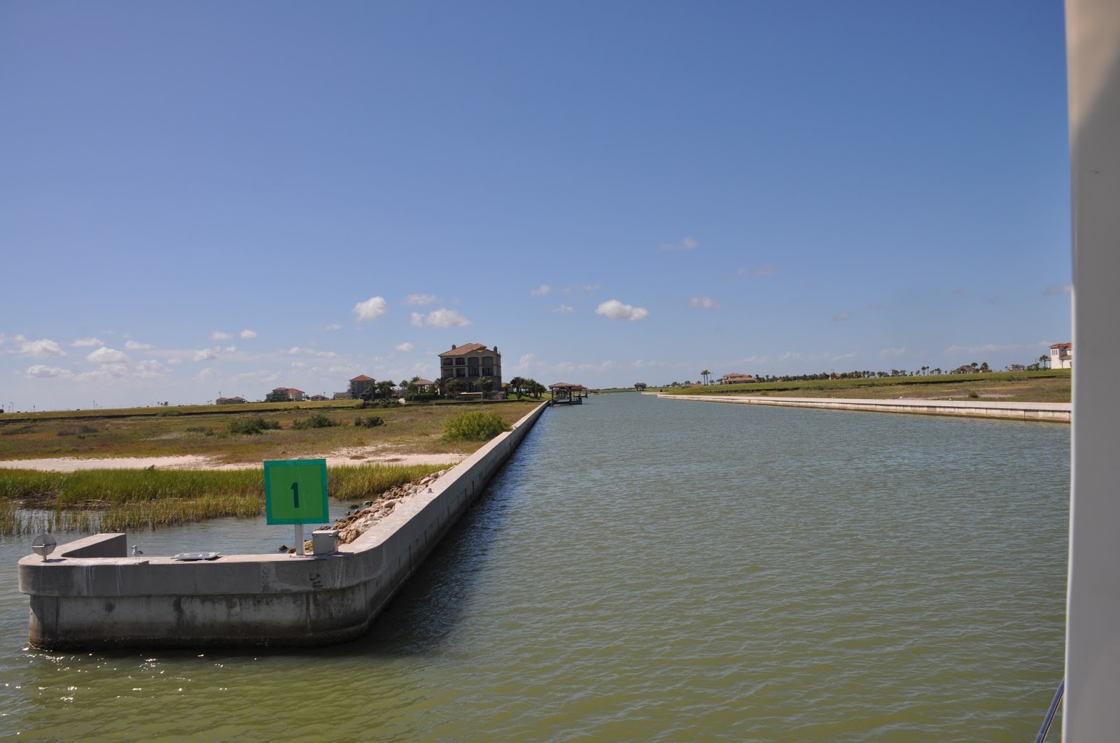 And Willie Said Day One, Sanctuary Resort at Port O'Connor Monday