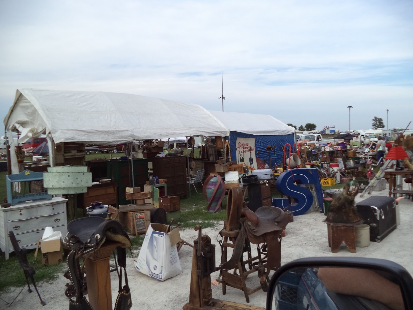 simply iowa What Cheer...Flea Market... )