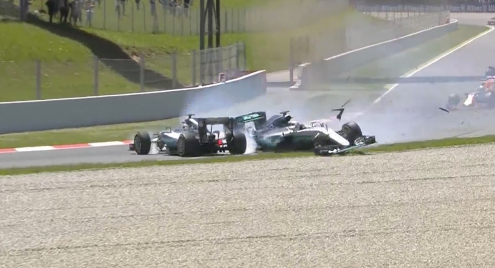 Axis Of Oversteer Crash to the Max the 2016 Spanish GP