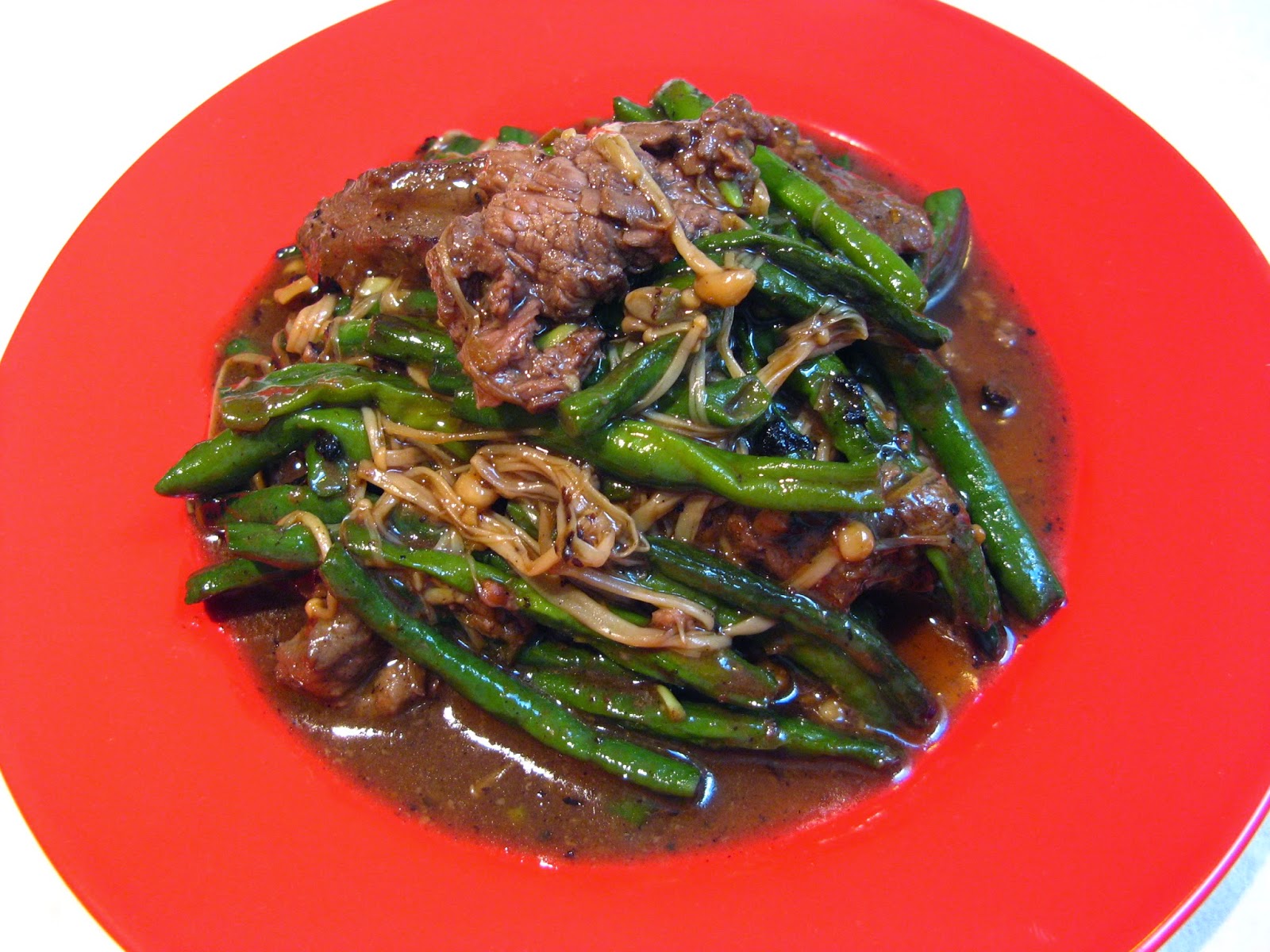 Duck Soup Easy Black Pepper Sauce Beef with Long Beans and Enoki