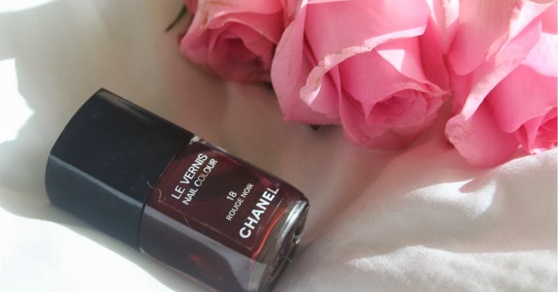 Chanel Le Vernis Nail Colour in Rouge Noir | The Sunday Girl