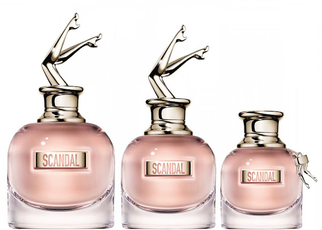 Trzy pojemności perfum Scandal, 30 , 50 i 100 mL