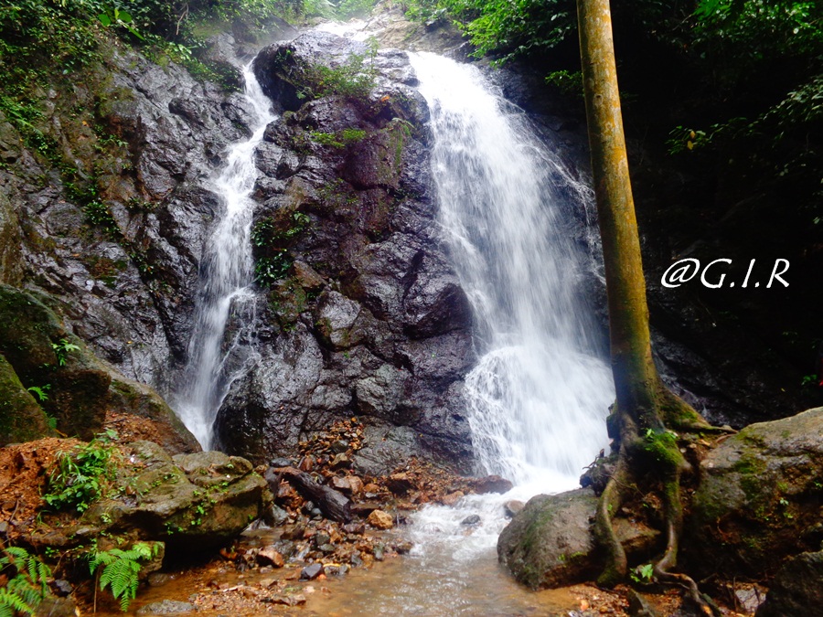 Objek Wisata Alam Air Terjun Lano