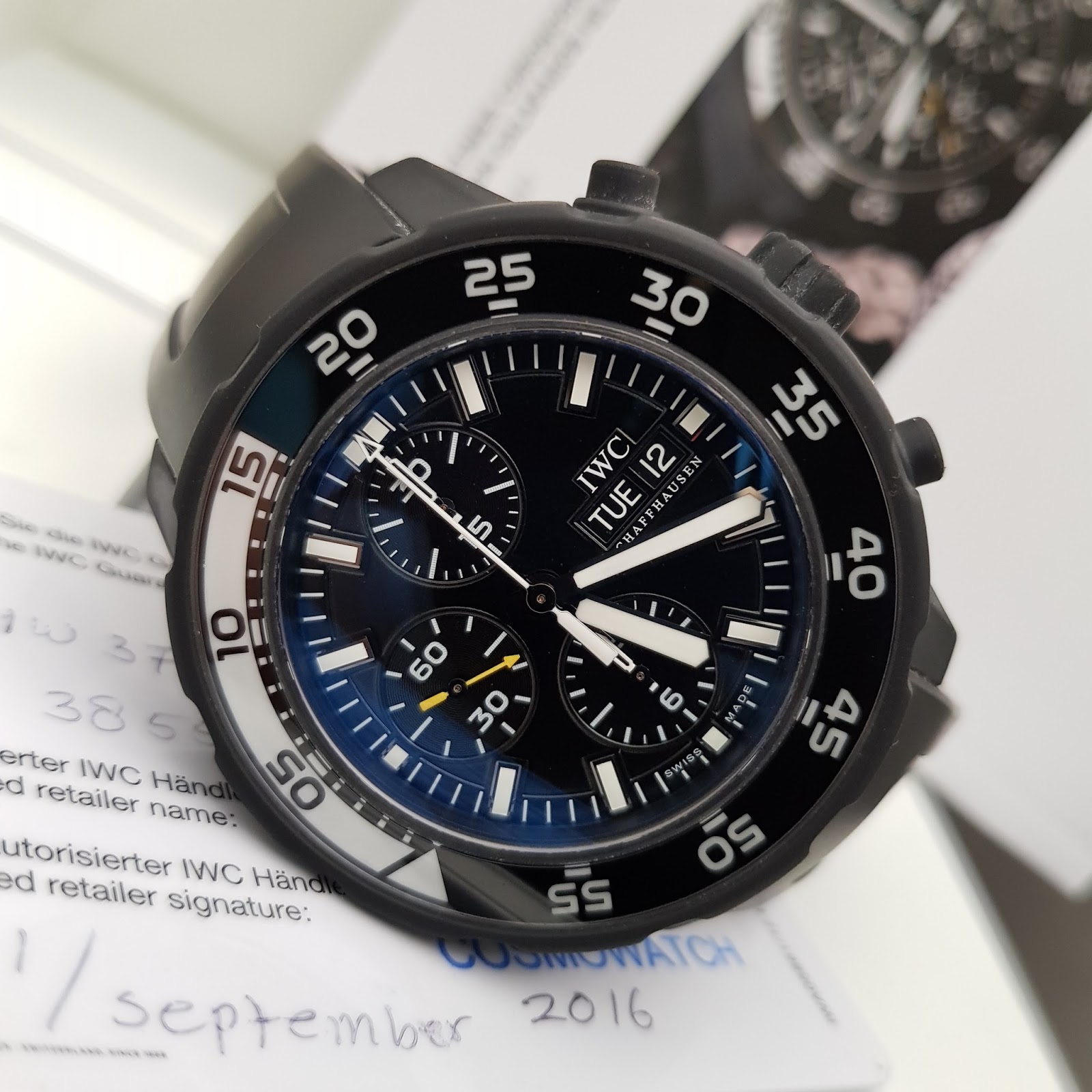 Jual Beli Tukar Tambah Service Jam Tangan Mewah Arloji Original GLASS SAPPHIRE CRYSTAL FUNCTIONS WATER RESISTANT 100M 330FT CHRONORAPH TIME AND DAY DATE PRODUCTION YEAR 2016 BOX AND PAPERS