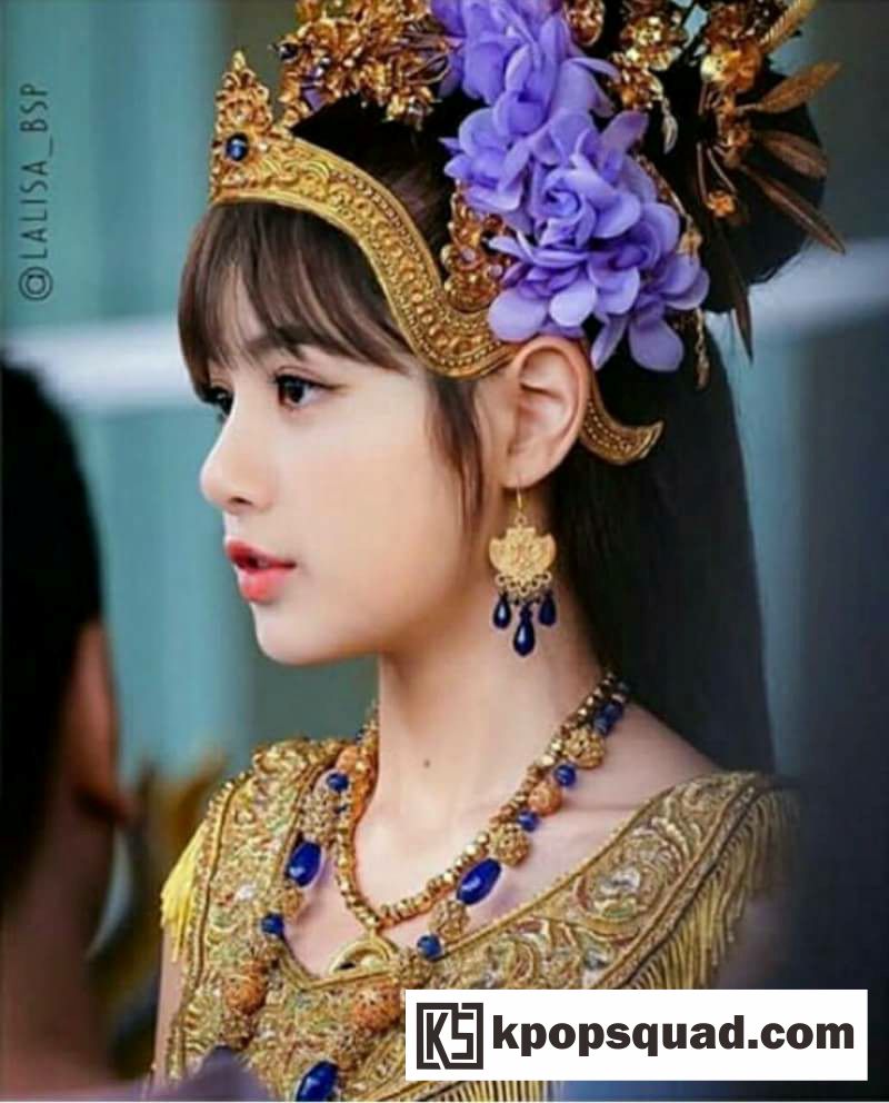[Fakta Lisa BLACKPINK 2018] Foto Cantik Menggunakan Busana