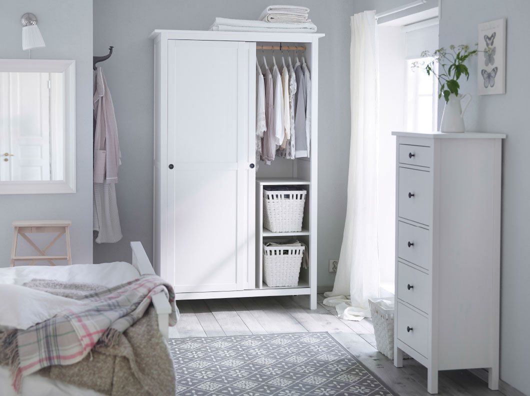Top 5 Tips for Clearing Out Your Wardrobe Top 5 Tips for Clearing Out Your Wardrobe
