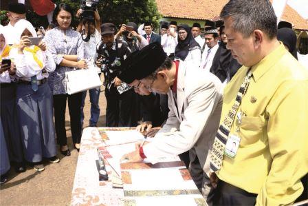 Pemkab Subang Launching Program Kamis Inggris Pemkab Subang Launching Program Kamis Inggris