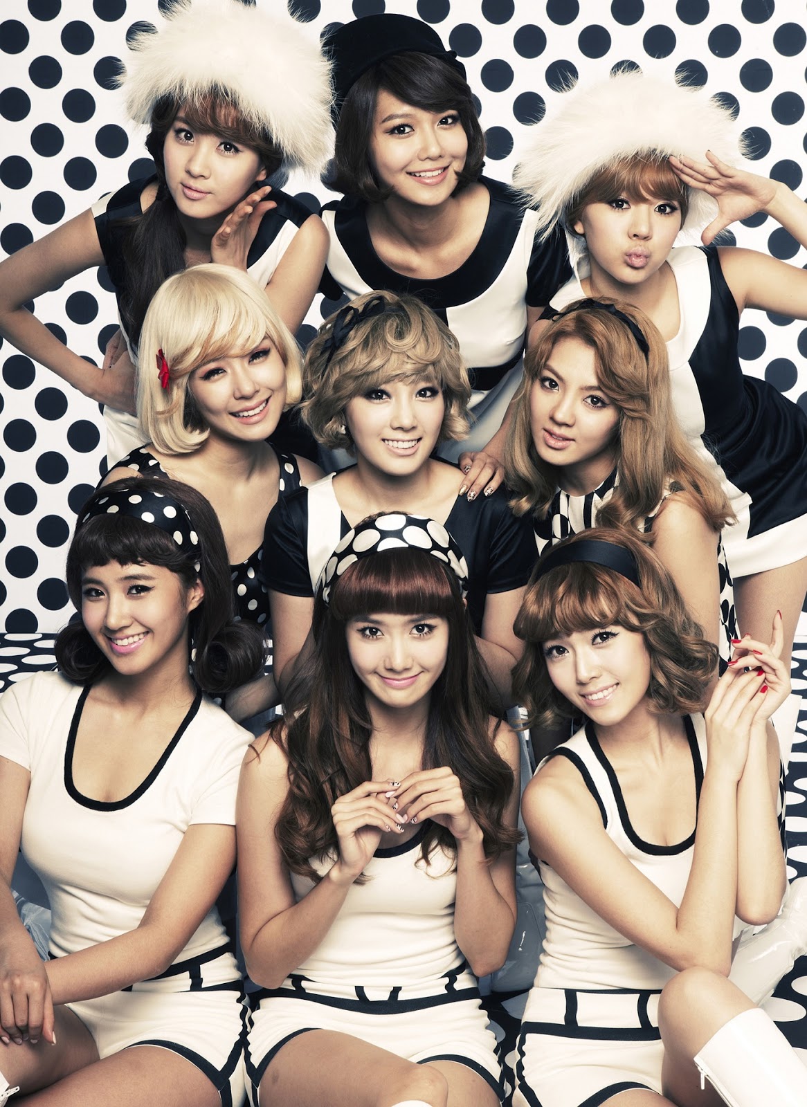SNSD-Hoot-%ED%9B%97-group-photos.jpg