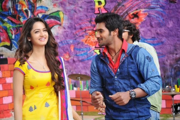 pyar_mein_padipoyane_movie_latest_stills