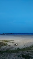 bela itanhaem Itanhaém, Amazônia Paulista. Paraíso ameaçado pela ação de turistas irresponsáveis, moradores inconsequentes e assim, também, da Administração Pública. A proposta deste blog nasceu em virtude da falta de um veículo isento, vez que os que encontrei transmitem aplausos libertinos ou vaias desmedidas. Voz não cerceada, uma declaração de amor, sem paixões que não sejam, apenas, pela bela cidade. Porque, decerto, há quem a ame, como eu. agua viva, ilha das cobras, itanhaém, litoral sul, pedra que canta, pesca, praia, qualidade de vida, quiosque, rio itanhaem
