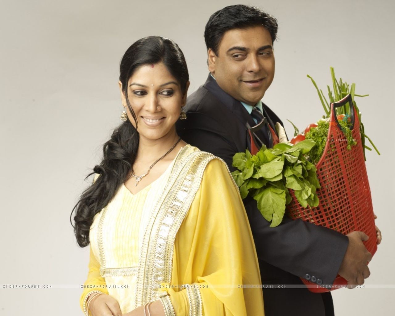 Ram and Priya Will Meet in Bade Achhe Lagte Hai - | B4Night Photos