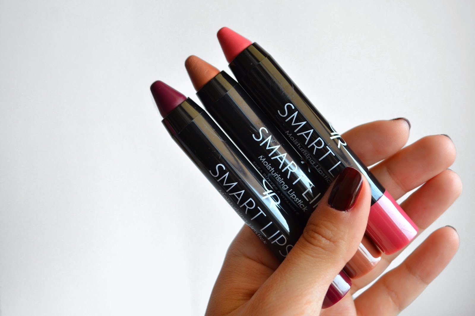 Kiko smart fusion lipstick. Кремовая помада smart sync. Квадратная кремовая помада. Belor design губная помада party для губ. Помада кико smart.