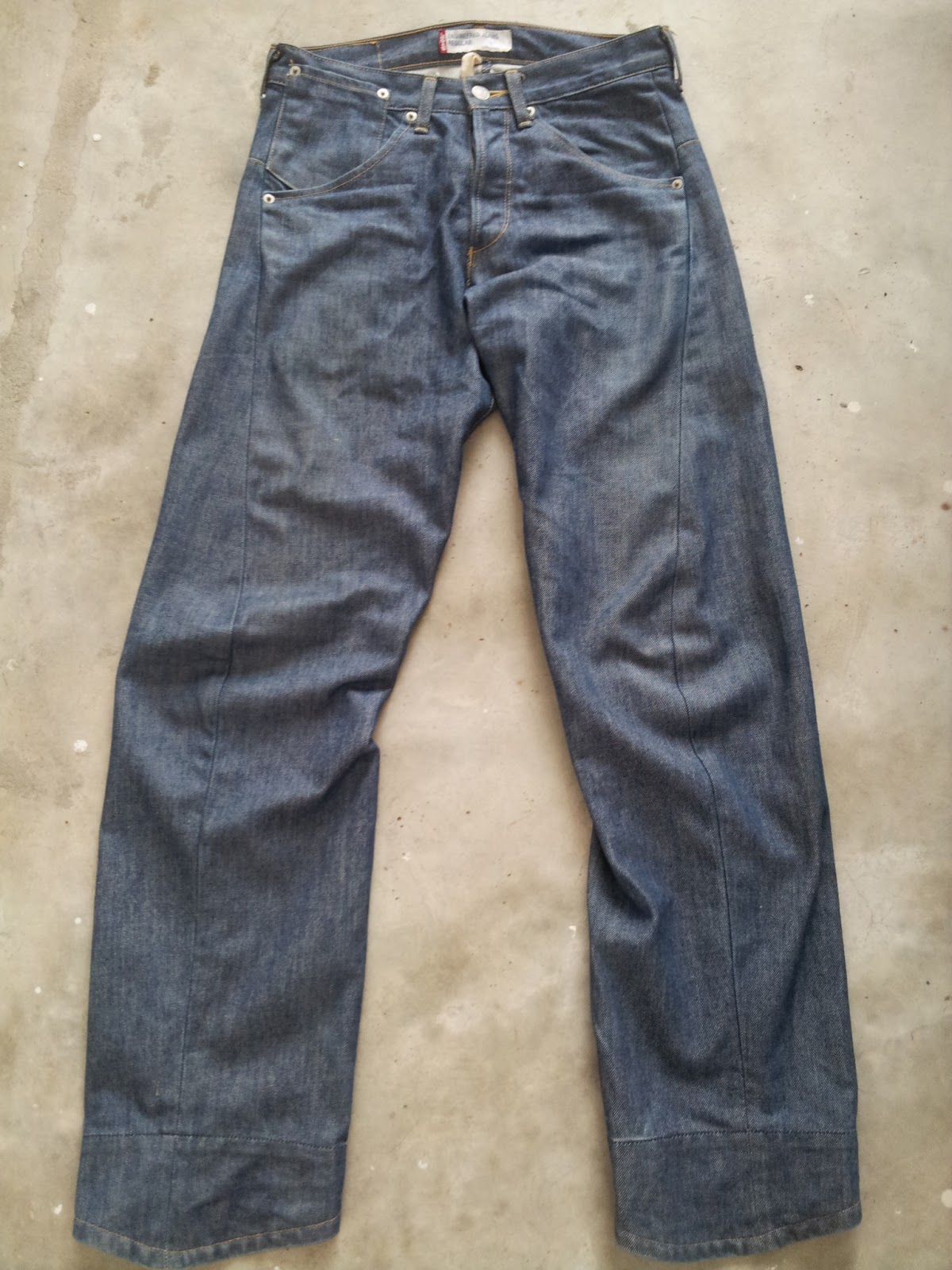 pArT tiMe bUnDLe: Levi's Engineered Jeans (SOLD)