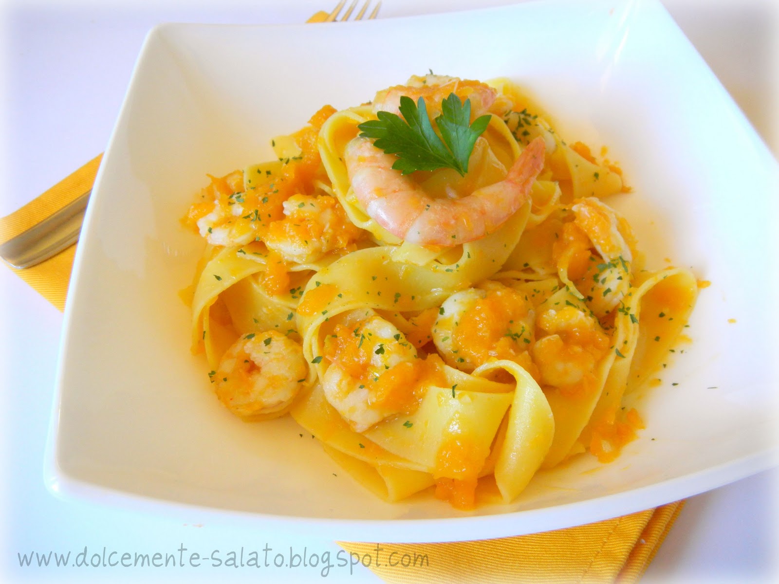 DOLCEmente SALATO Pappardelle con zucca e gamberetti