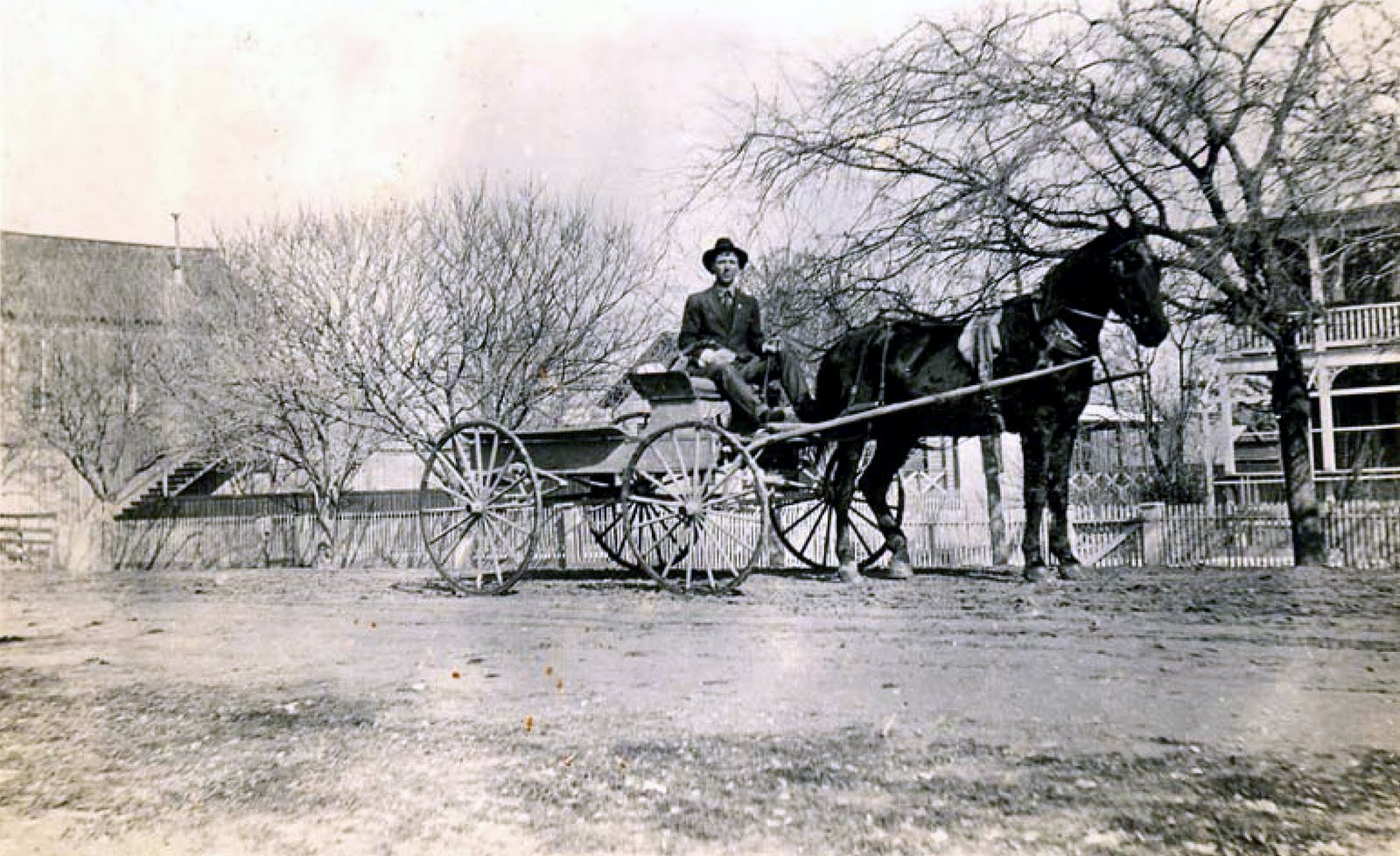 Joe Herring Jr. A rare photo showing a part of the original H E B store