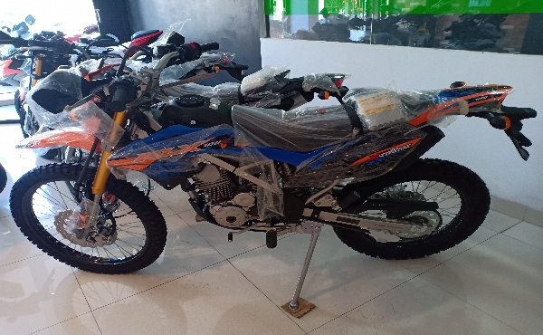 Naksir Kawasaki KLX BF Karena Bisa Menerobos Banjir Naksir Kawasaki KLX BF Karena Bisa Menerobos Banjir
