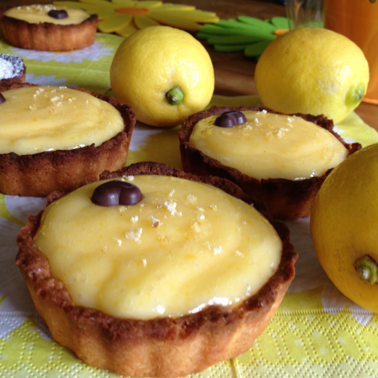 Maexies Bistro: Tartelettes au Citron Maexies Bistro: Tartelettes au Citron