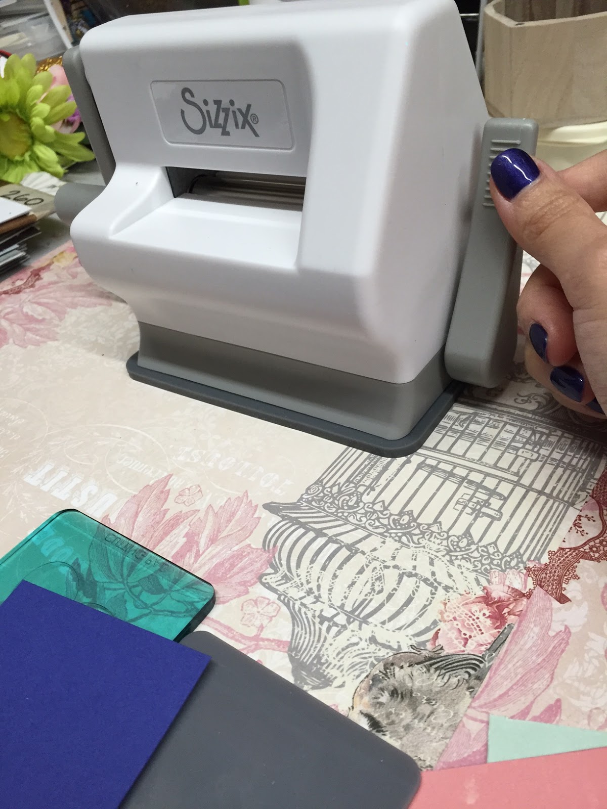 Ideas and Inspirations Mini Madness Sizzix Sidekick!