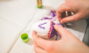 Holiday Hands Girl Painting