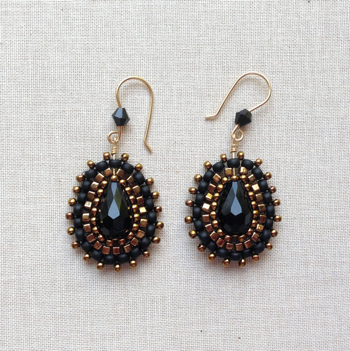 Bling earrings similar to Miguel Ases - made by Lisa Yang Jewelry.  Lots of free tutorials at her site.