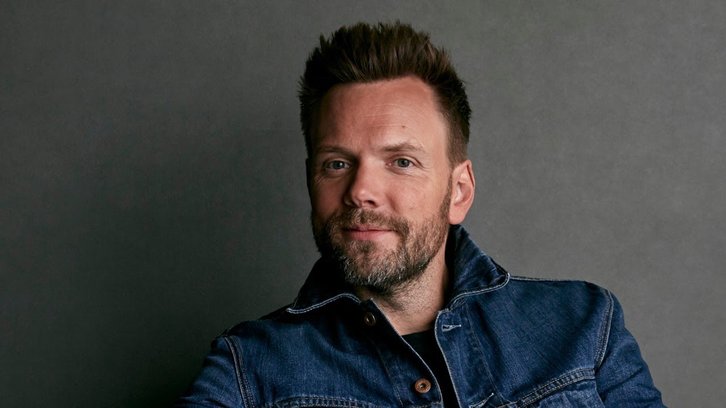 Stargirl - Joel McHale to Recur as Starman in DC Universe Series