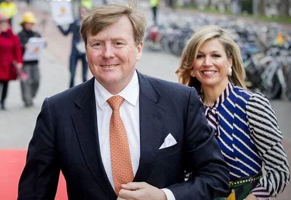 Queen Maxima wore Mary Katrantzou Duritz pussy bow printed crepe de chine maxi dress at King's Day Concert. Princess Beatrix style fashions
