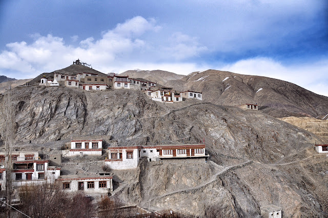 lamayuru monastery ladakh leh jammu kashmir legend story moonscapes 