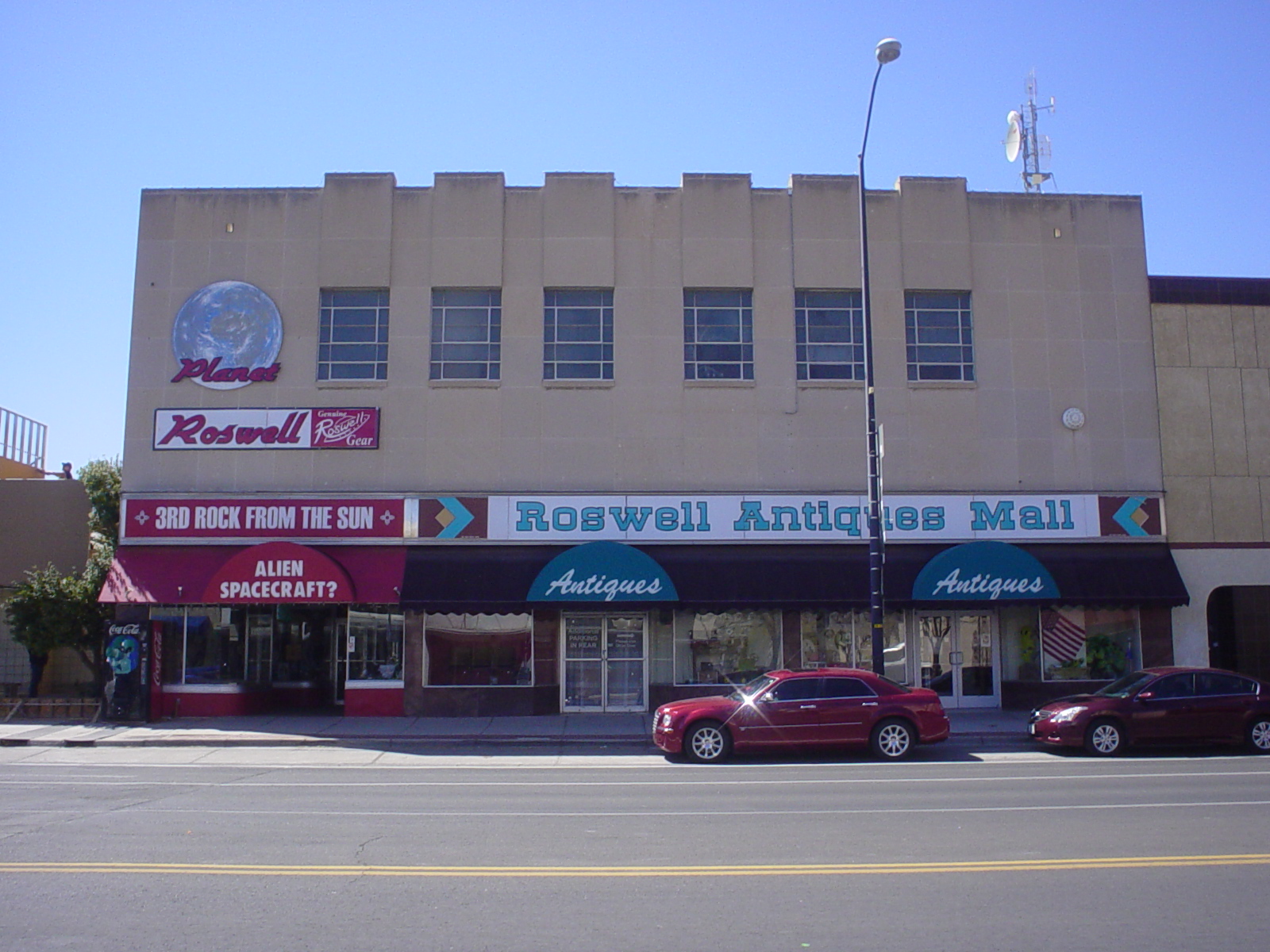 The Road Roswell Antiques Mall