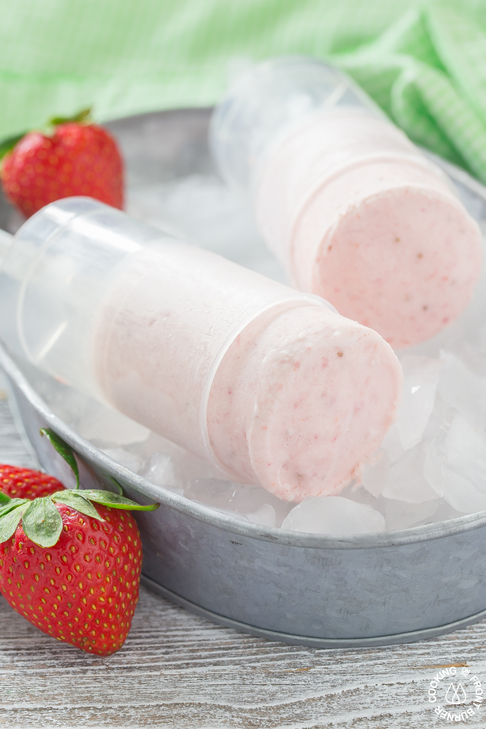 Bourbon Strawberry Push Ups - in molds Bourbon Fresh Strawberry Push Ups - summer frozen dessert for adults