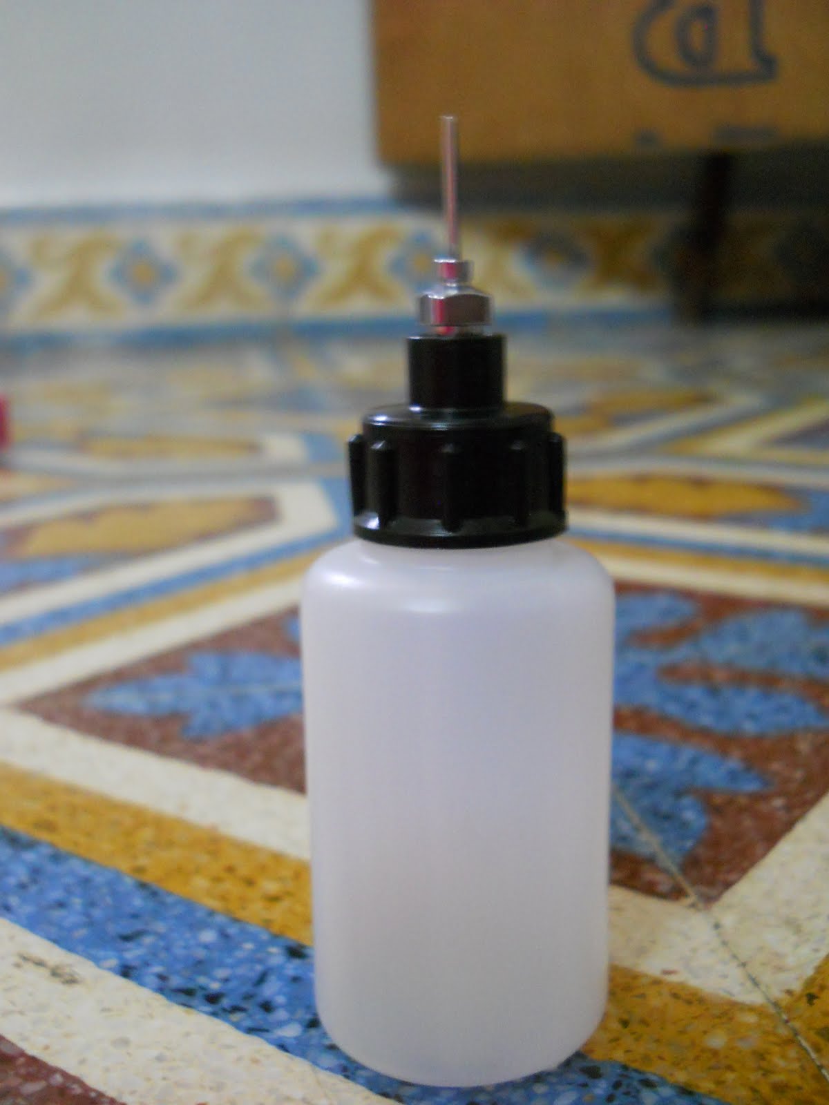 A1 CRAFT Fine Tip Glue Applicator Bottle