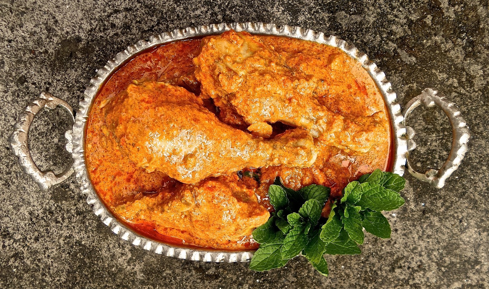 Keep Calm &amp; Curry On: Delhi Style Chicken Curry