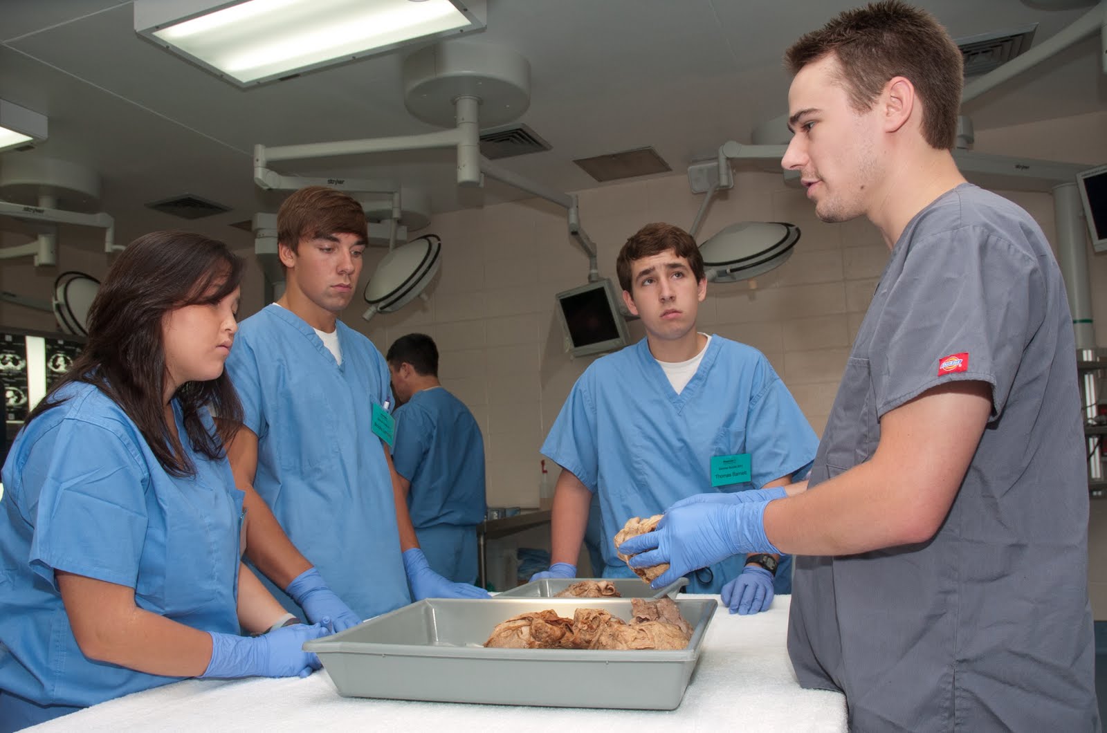 How to Protect Your Relationships as a Premed and Med Student