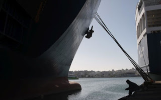 Προβλήματα στα λιμάνια λόγω των θυελλωδών ανέμων Κλειστό το Ρίο-Αντίρριο.