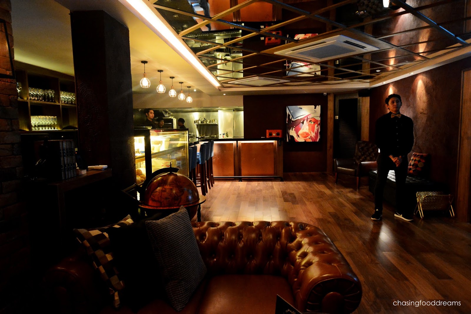 CHASING FOOD DREAMS Gallo Wine Bar Taman Danau Desa