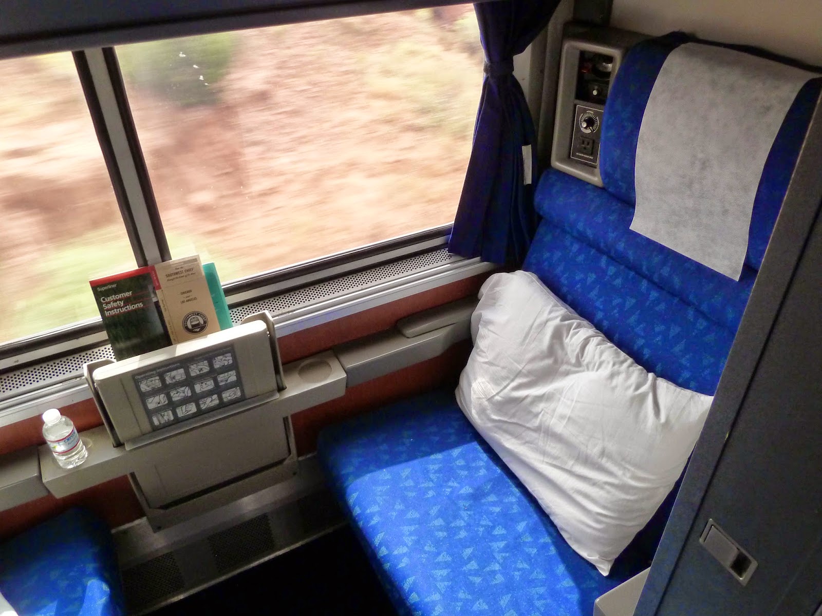Amtrak Superliner Roomette Layout