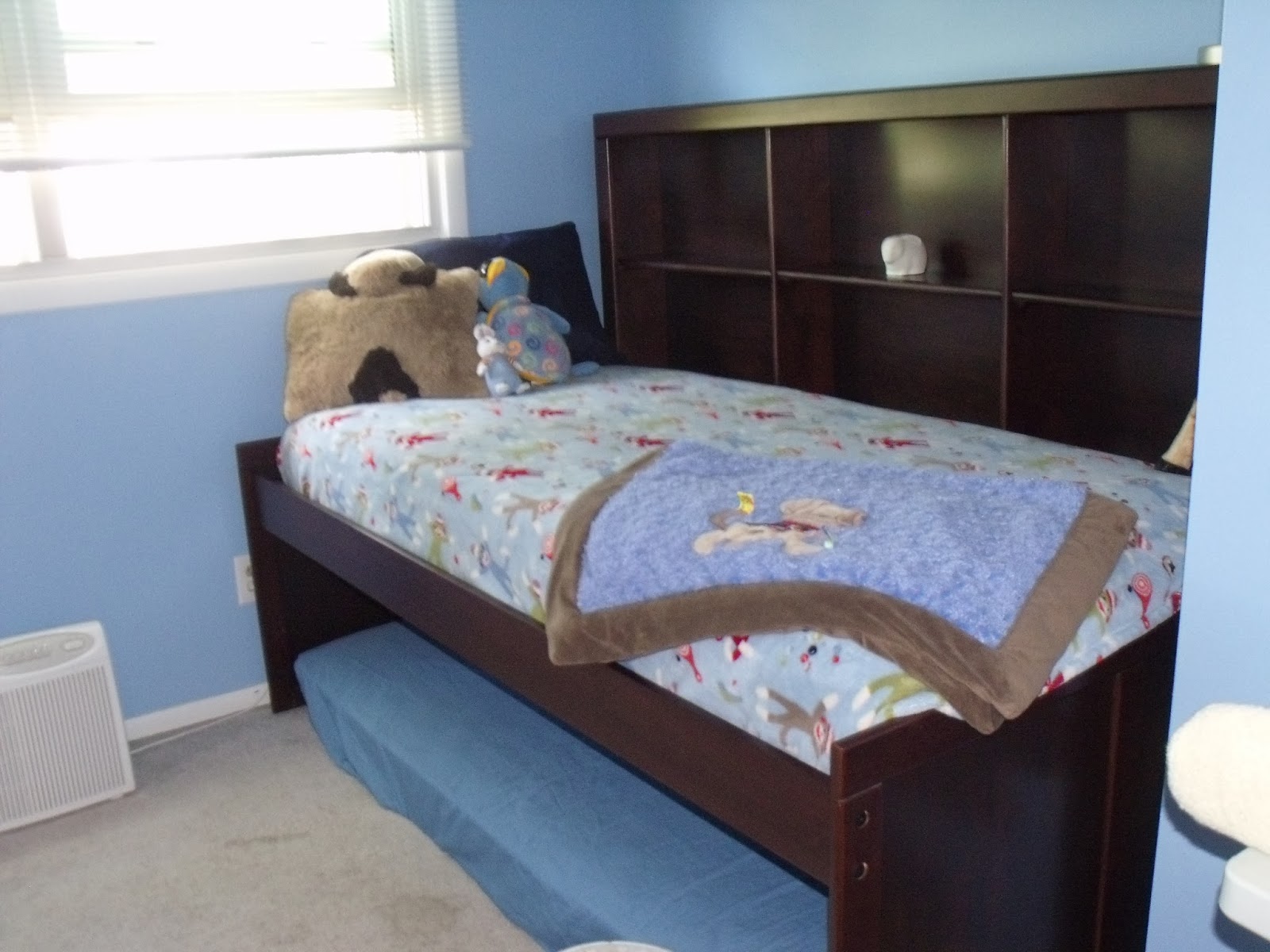 Stille 4 Kim, Craig, Lauren, and Luke The big boy bed!!