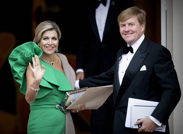 queen maxima evening gowns