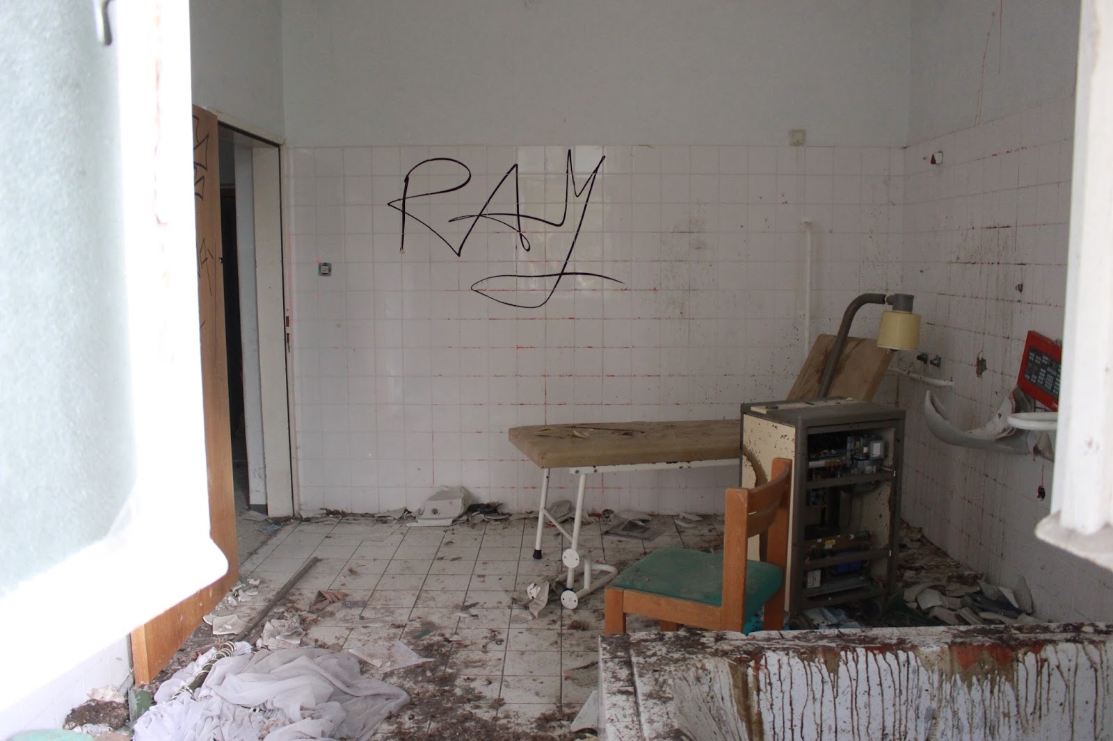 Katrin Finds Jewels 02 17