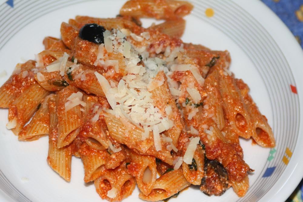 Karsten&amp;#39;s Blog: Nudeln mit Ricotta-Tomatensoße und Oliven