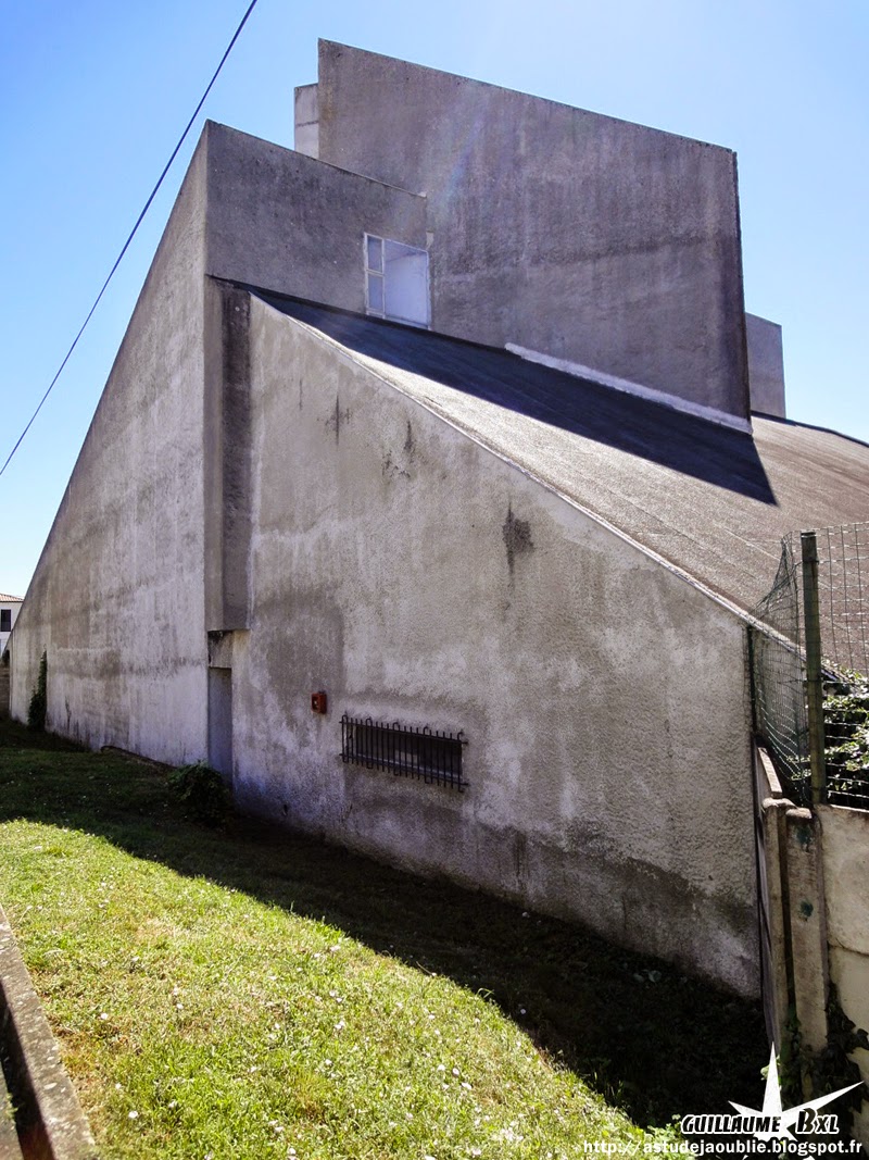 Villenave d'Ornon Eglise SaintDelphin Salier, Courtois...