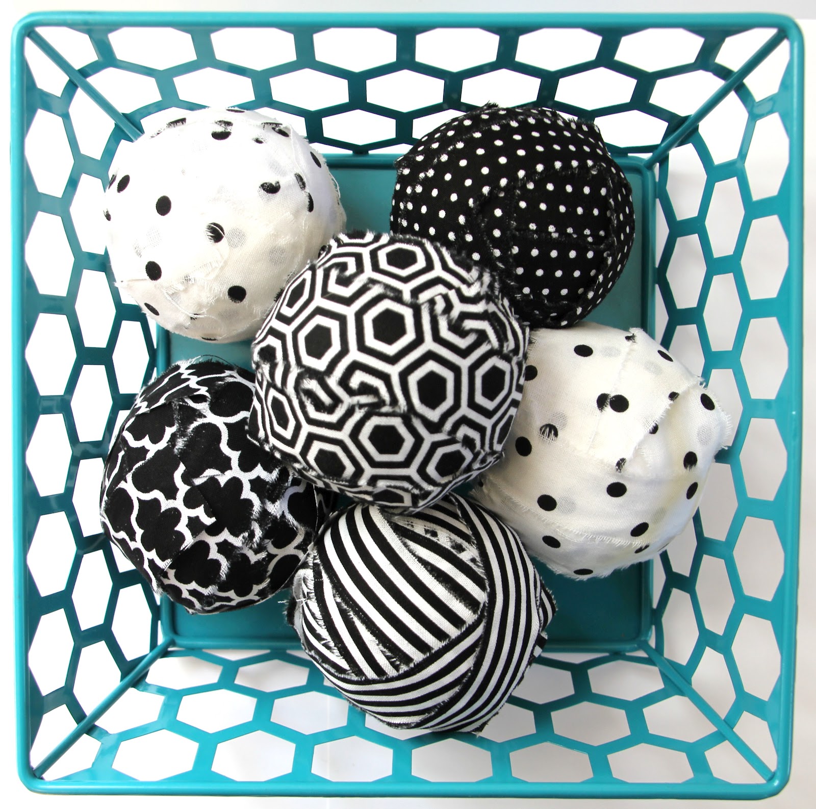 Lovely Little Life DIY Decorative Fabric Balls