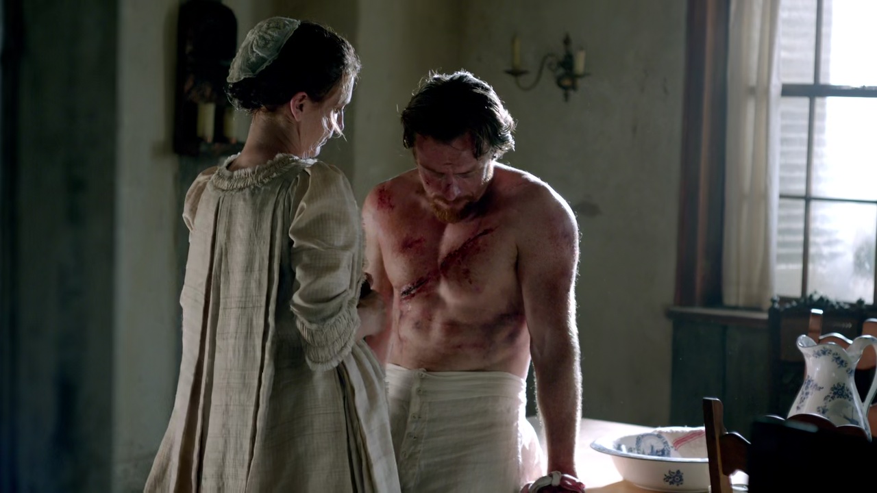 Toby Stephens shirtless in Black Sails 1-03 "iii. 