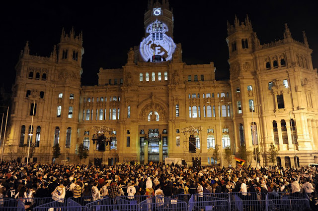 A la Cibeles, nos vamos a la Cibeles, a la Cibeles.... ~ LA TRASTOTECA