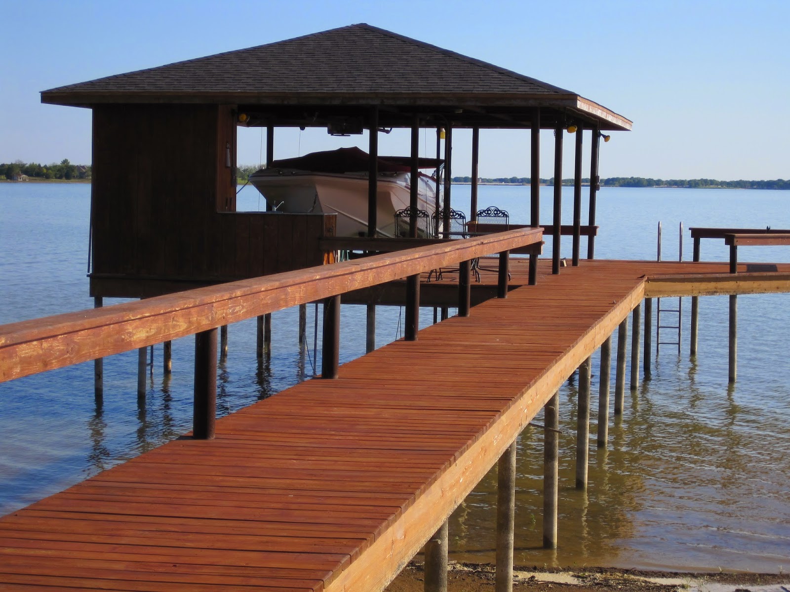 Richland Chambers LakeSide Dreaming What are the good deals on