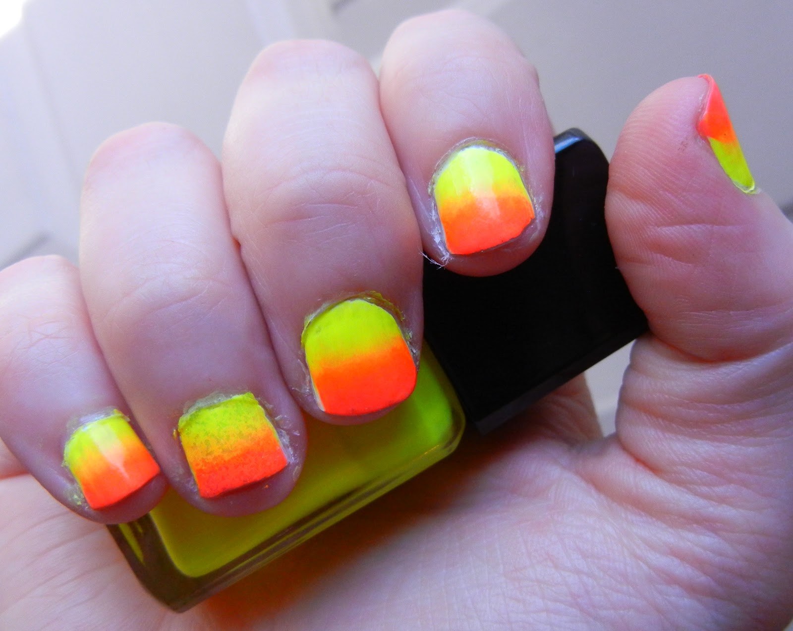 NykkeyB: Neon Ombre/Gradient Nail Tutorial Nails by cambria on instagram. 